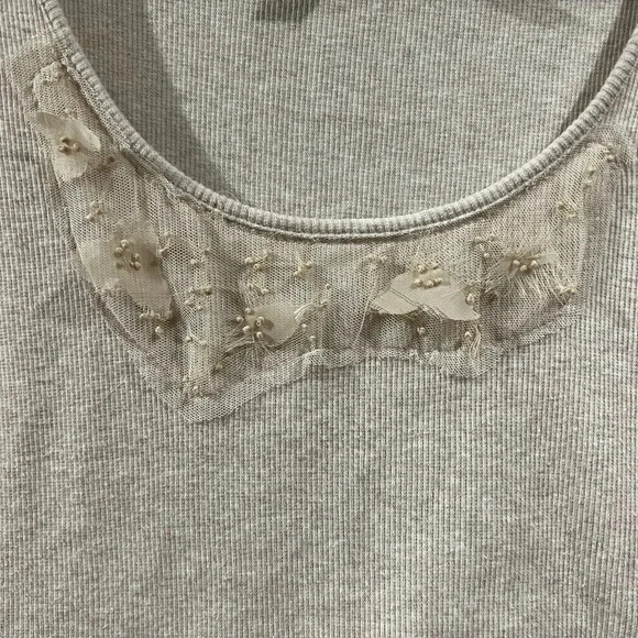 Tommy Hilfiger cream color tank top with floral mesh design, Medium - Picture 4 of 5